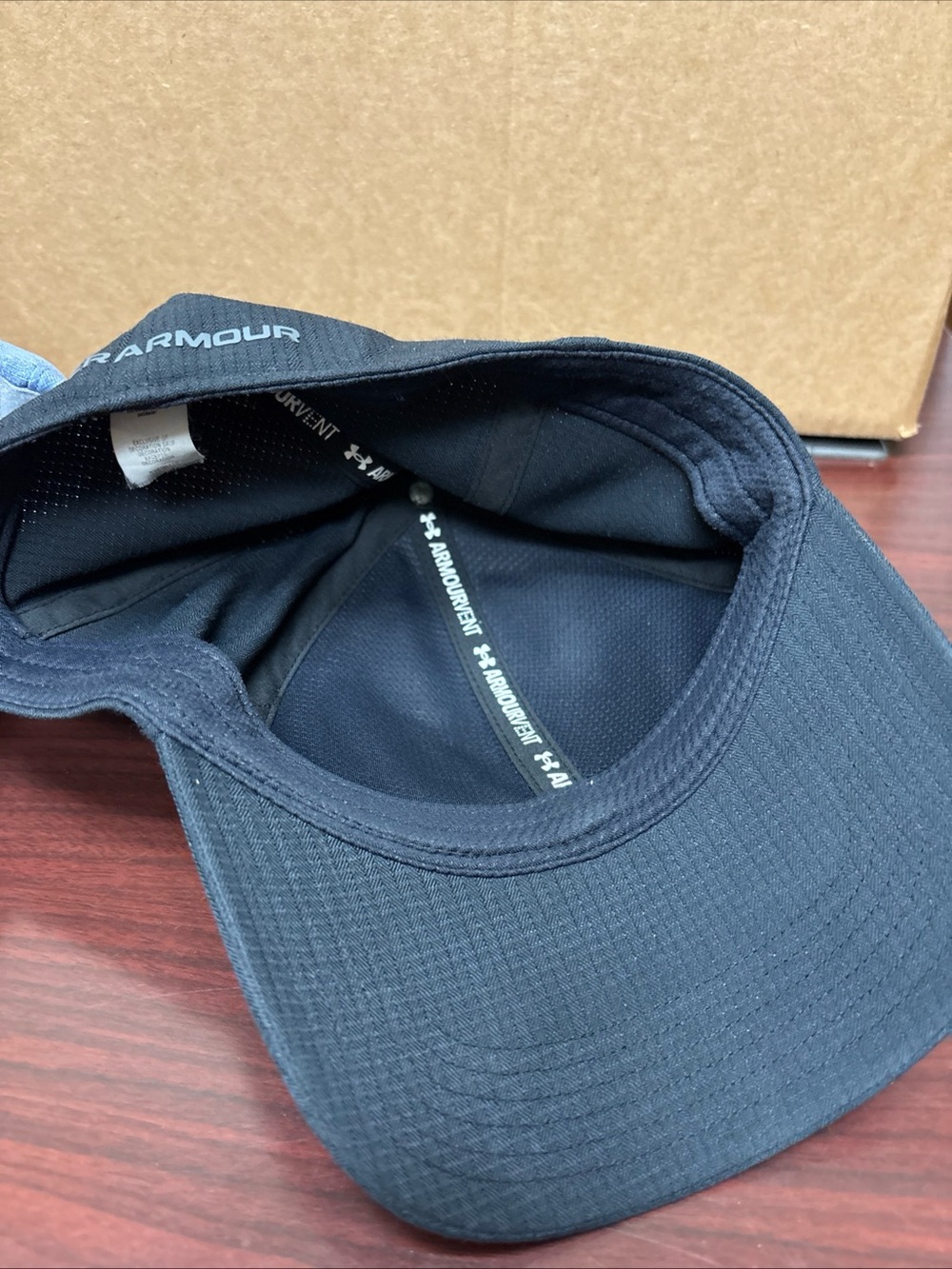 2 Under Armour Running Jogging Hiking Lightweight Hat Caps Tennis Golf LG / XL - Picture 4 of 5